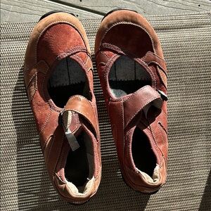 Ahnu Brown Maroon Suede Mary Jane Shoes